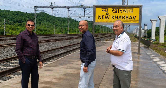 JNPA Chairman undertakes field inspection